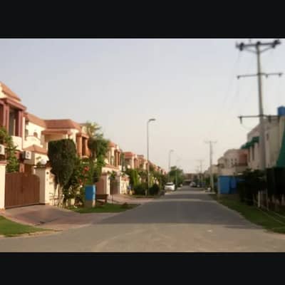 4 Marla Plot For Sale In Paragon City Lahore