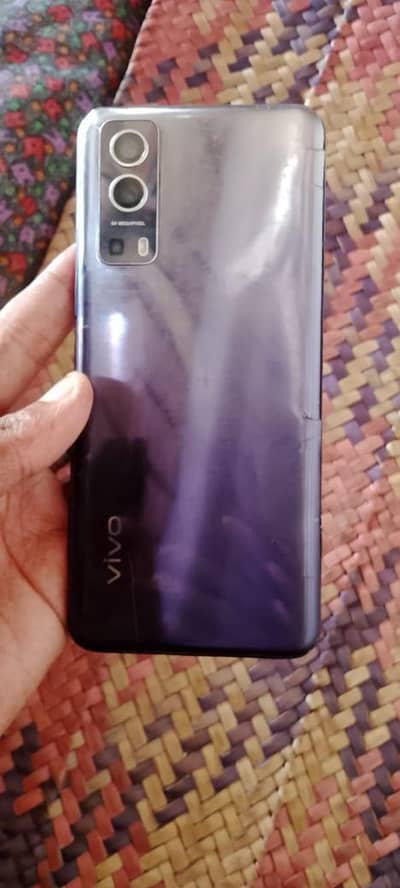 Vivo Y72