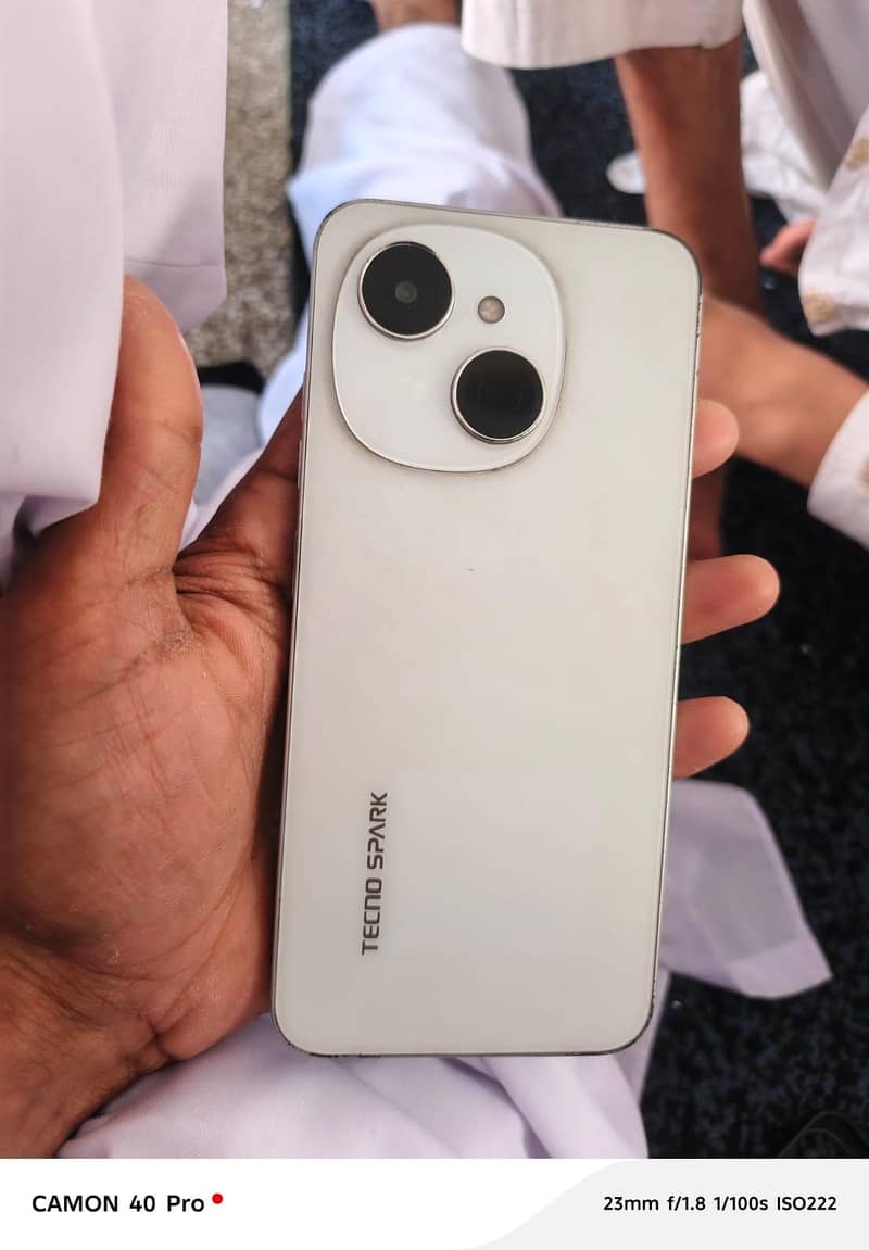 Tecno Spark Go 1 1