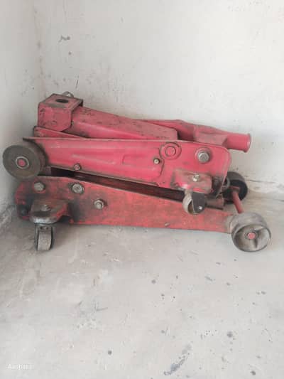 2 Jacks for sell