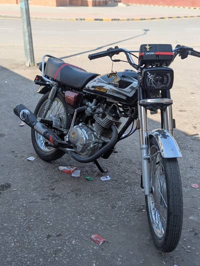 Honda 25 model double Saman main pindi number Bio metric hai exchange
