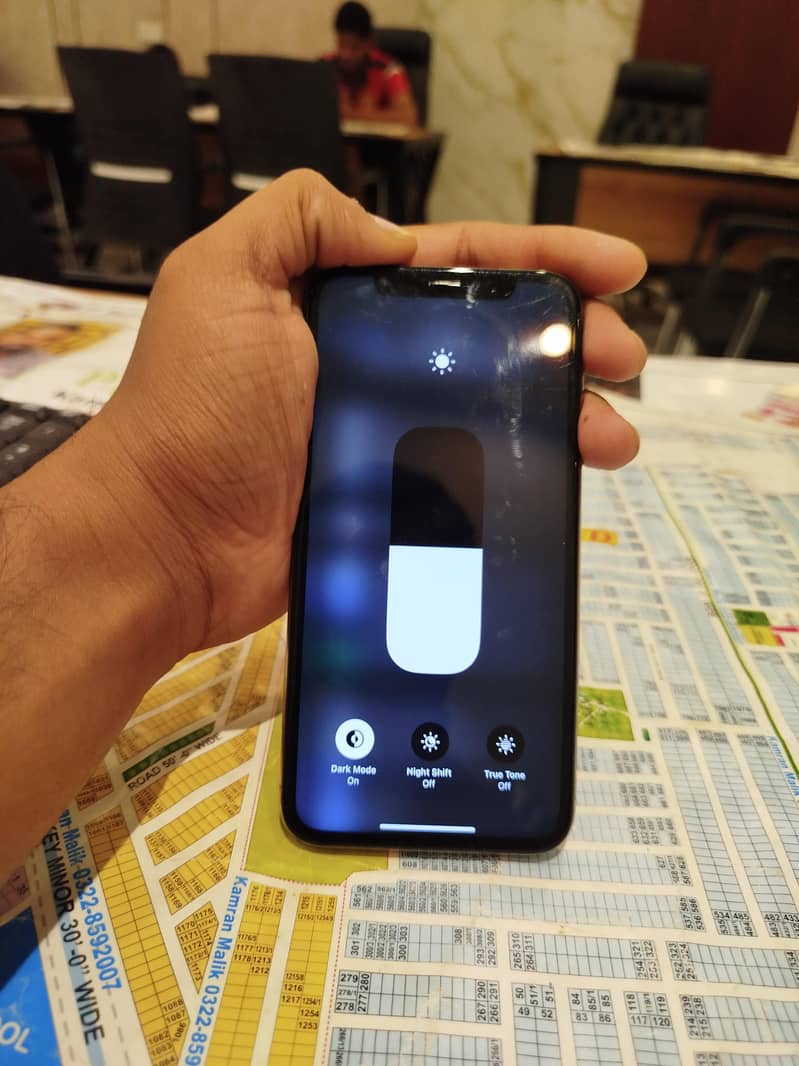 Apple iPhone XS 0