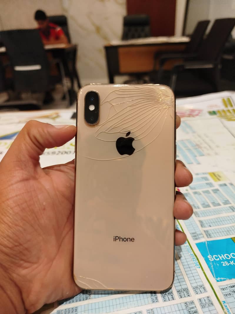 Apple iPhone XS 6