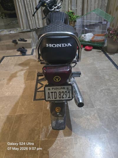 CD 70 2024 model Black color for sale