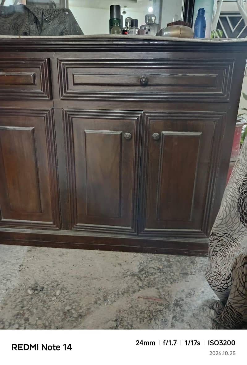 Dressing table 1