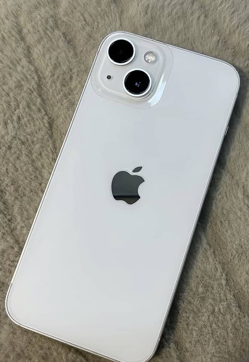 Apple iPhone 13 2