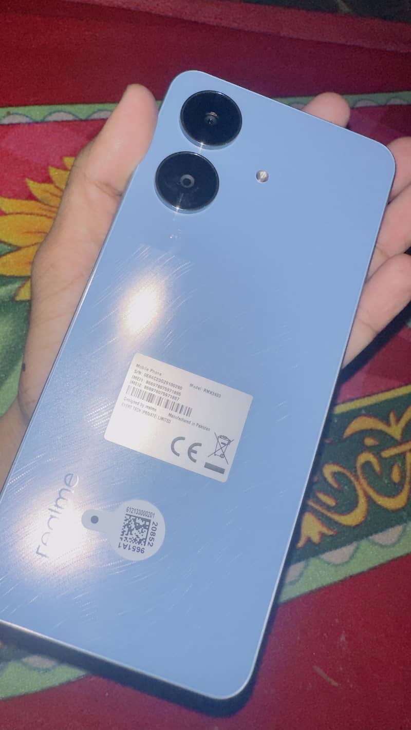 Realme Note 60 4