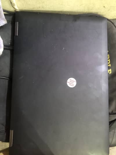 Bilkul acha laptop ha 10/9.5 ha 4gb ram our 128 ssd ha our 530gb is