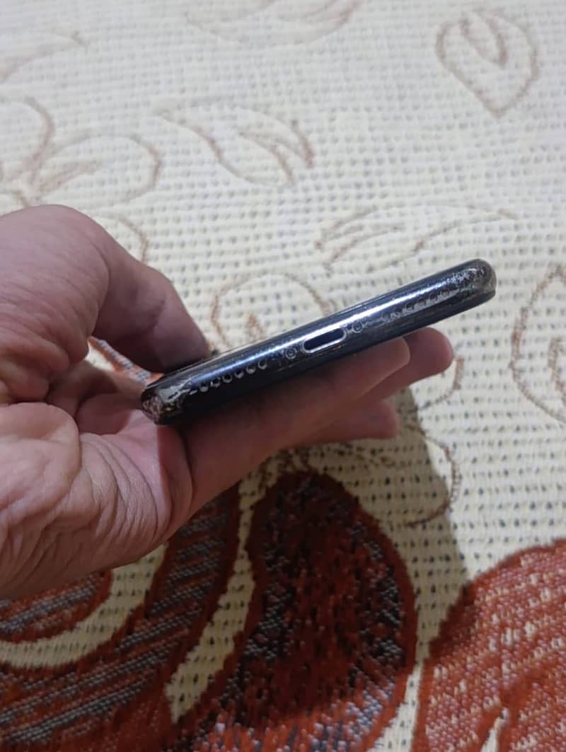 Apple iPhone X 1