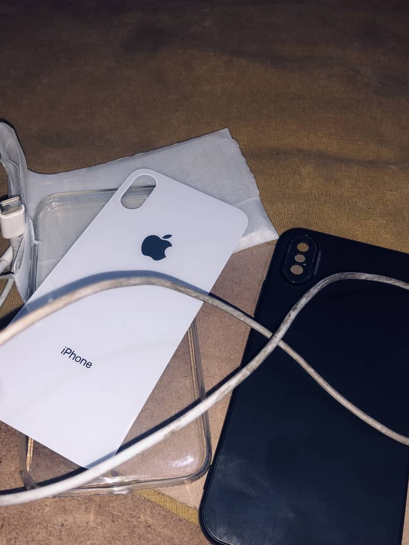 Apple iPhone X 3