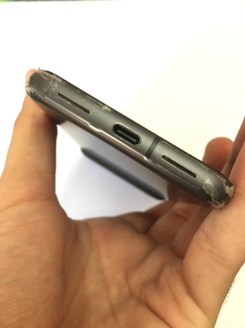 Google Pixel 8 2