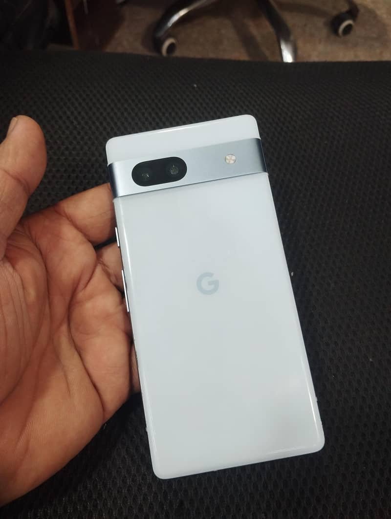 Google Pixel 7a 1