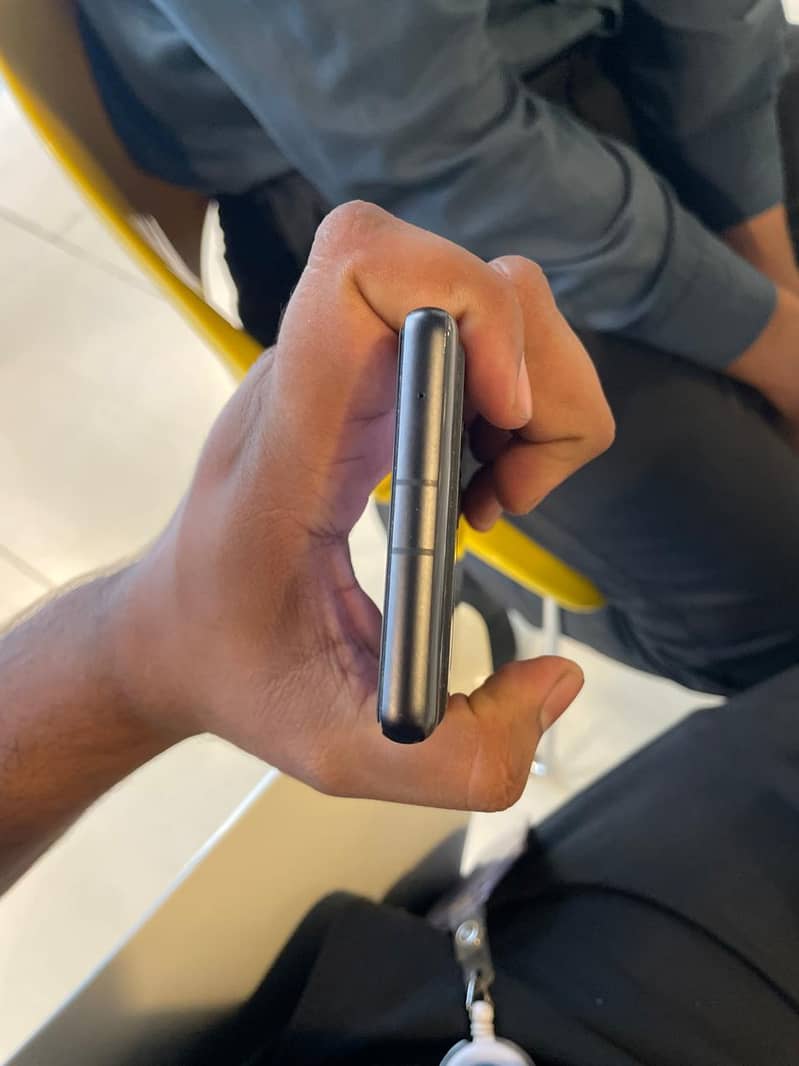 Google Pixel 7a 3