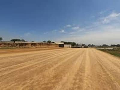 70-foot wide Road plot (40x80) in F-14 for sale