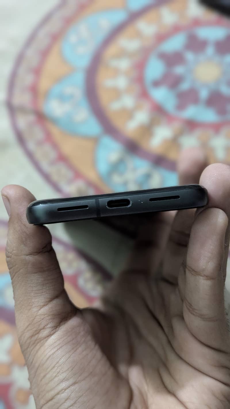 Google Pixel 8 2