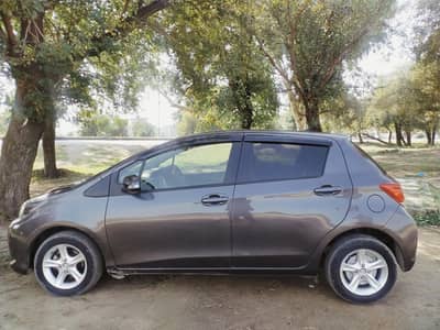 Toyota Vitz 2014
