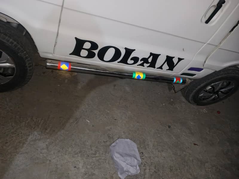 Suzuki Bolan 2011 12