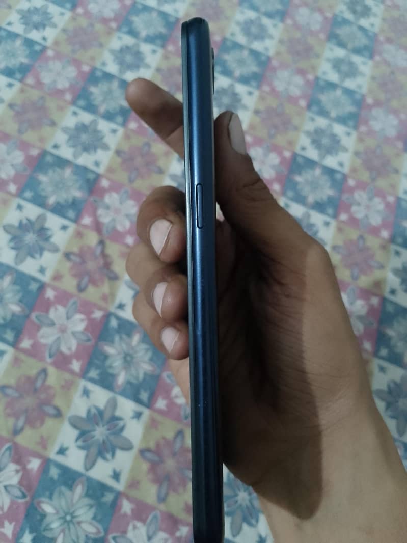 Realme C2 3
