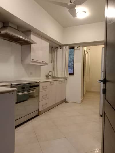 4 Kanal Commercial Paid House Available For Rent In Link MM Alam Road, Gulberg