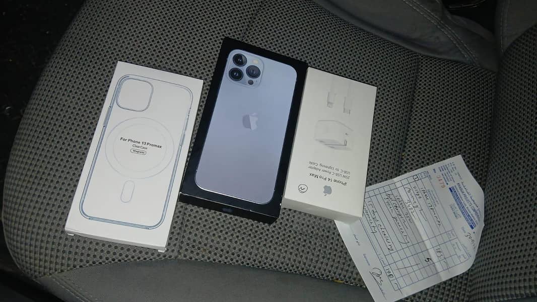 Apple iPhone 13 Pro Max 1