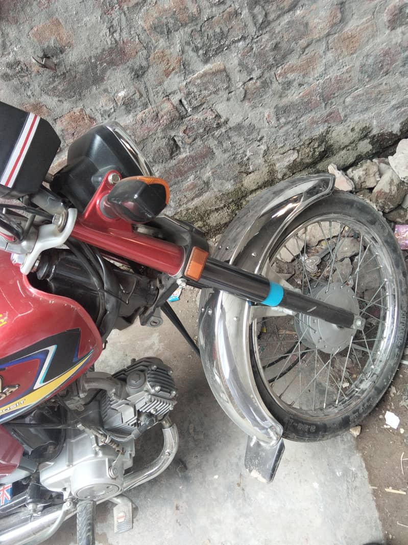 Honda CD 70 4