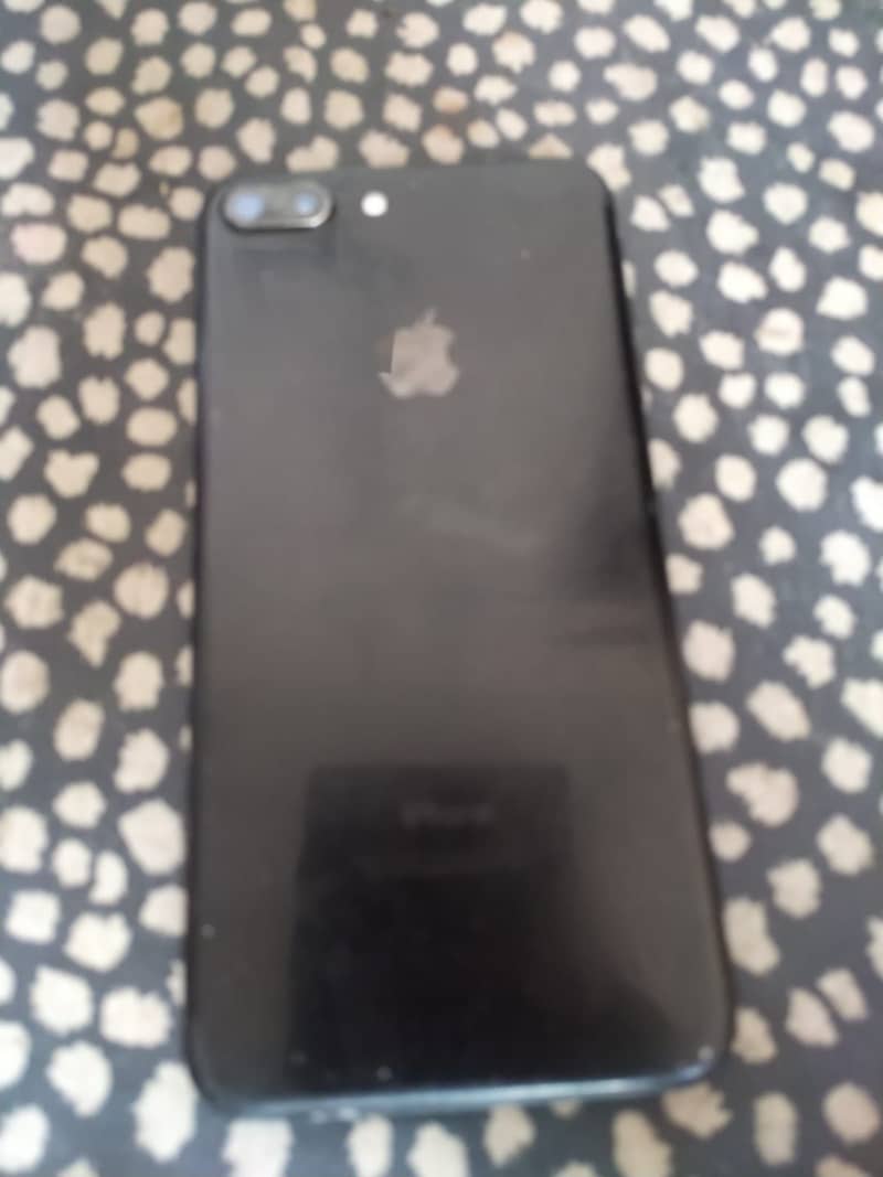 Apple iPhone 7 Plus 2