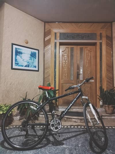 Hybrid Bicycle  10/10