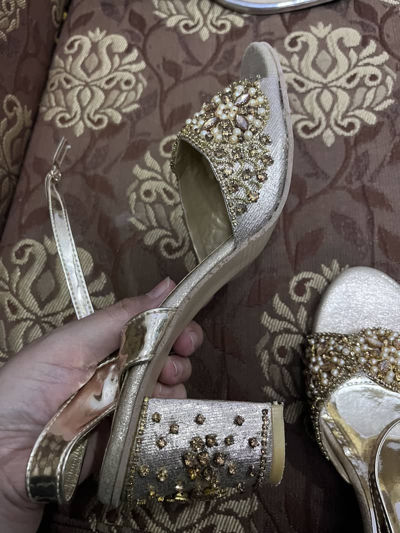 Sandals 6
