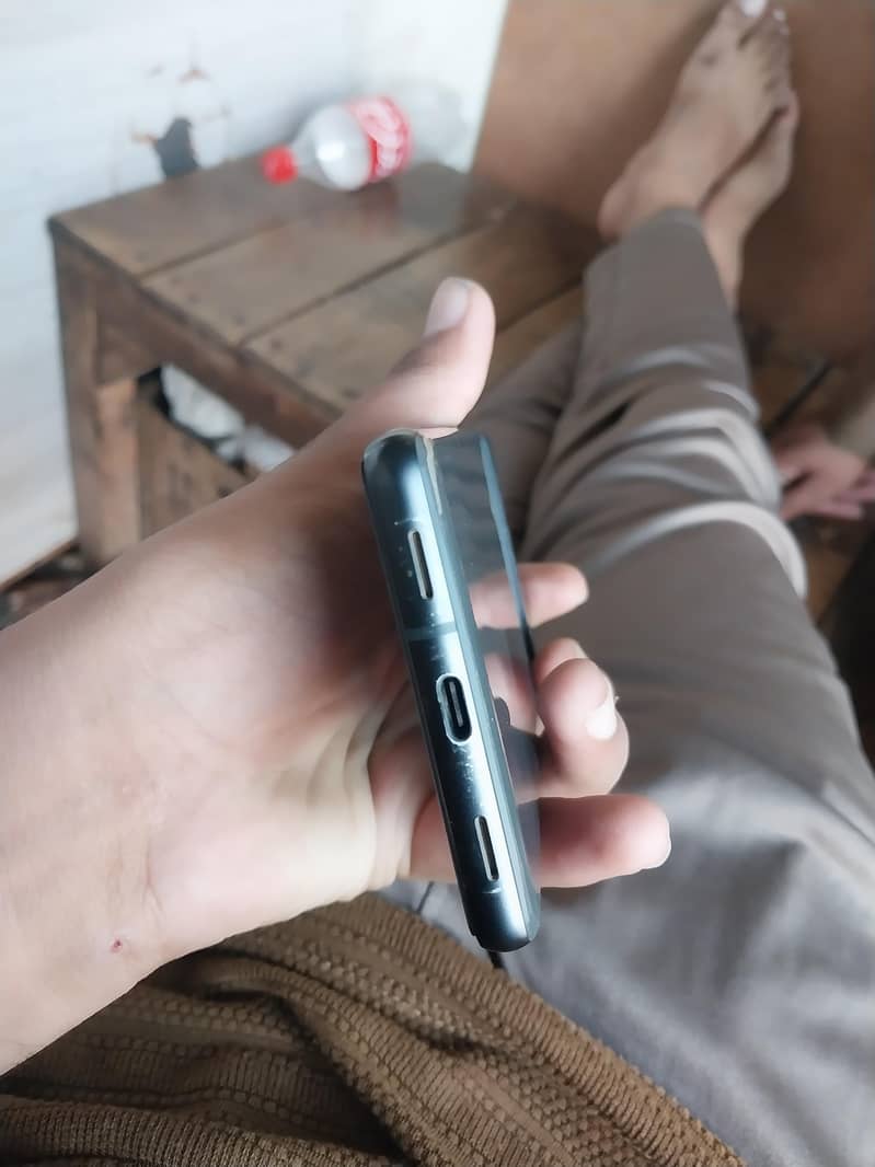 Google Pixel 7A 2