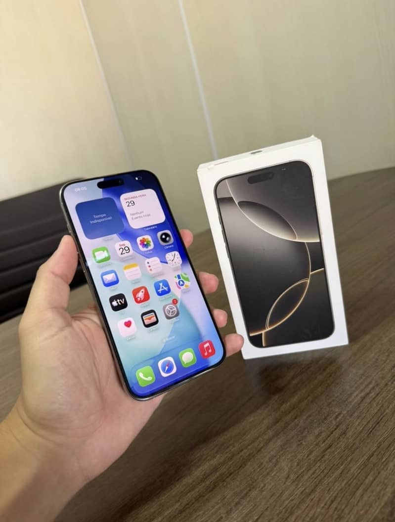 Apple iPhone 16 Pro Max JV 2