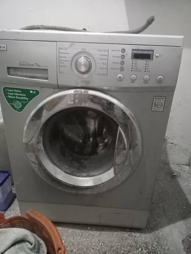 L. G FULL AUTOMATIC WASHING MACHINE 0