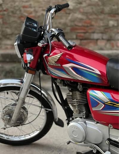 Honda CG 125 2012 model raabta onley WhatsApp on 0/3/2/0/3/1/9/4/0/8/4