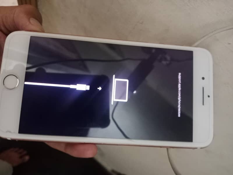 Apple iPhone 7 Plus 6