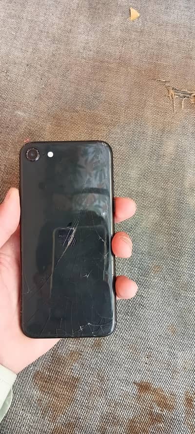 Apple iPhone SE