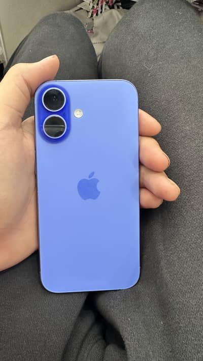 Apple iPhone 16