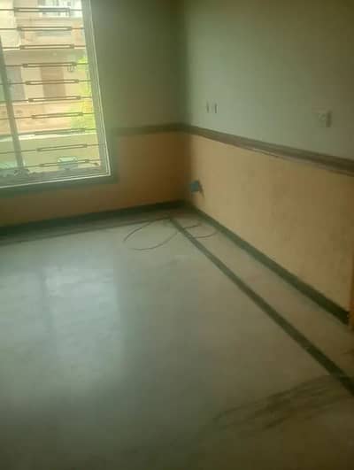 G 13 35+70 beautiful House Upar potion Available for Rent