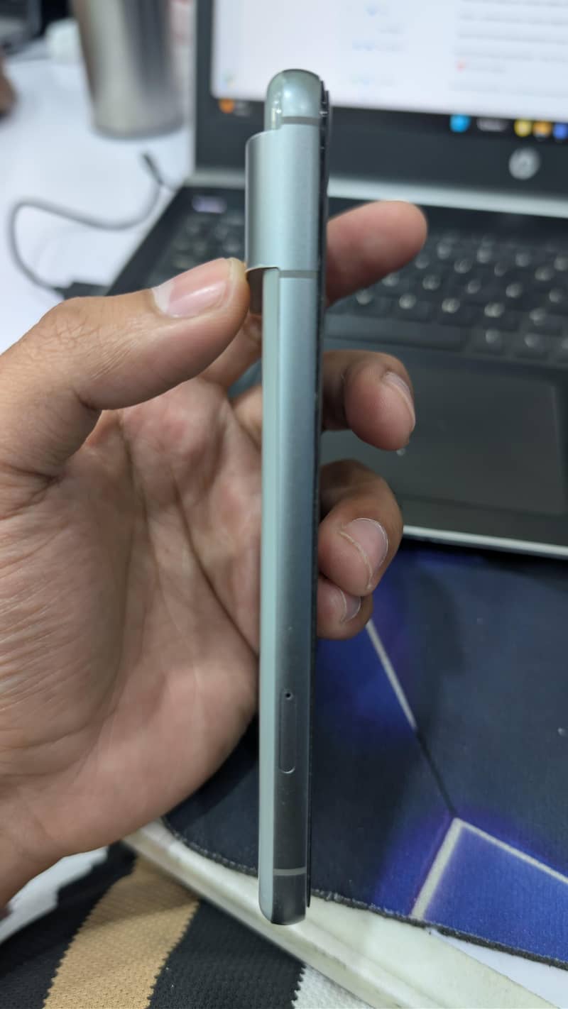Google Pixel 8 3