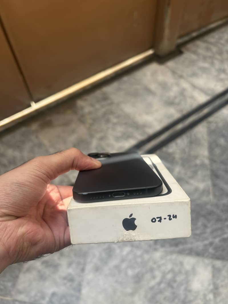 Apple iPhone 15 1