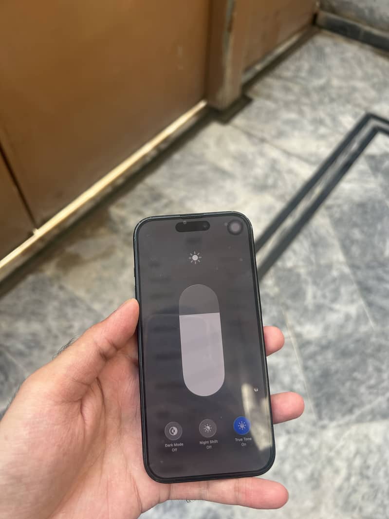 Apple iPhone 15 7