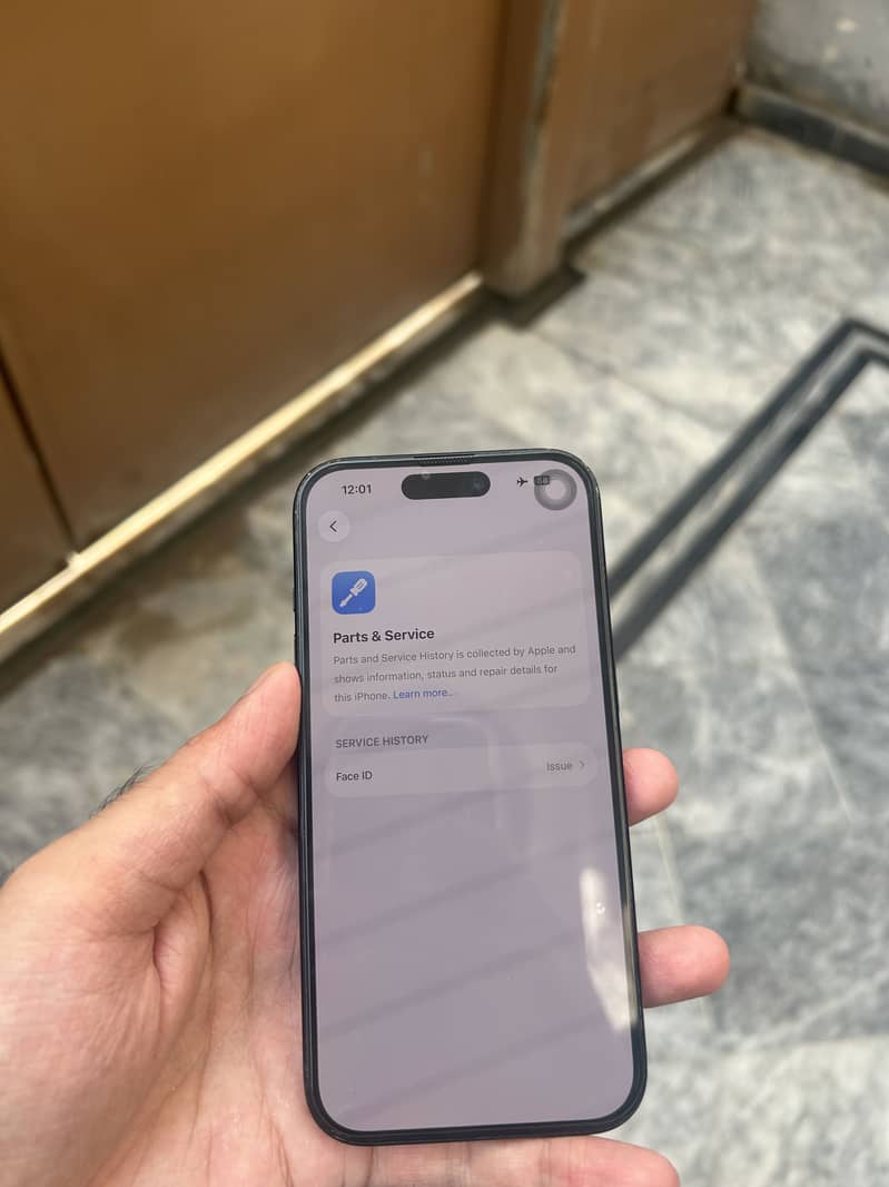 Apple iPhone 15 9