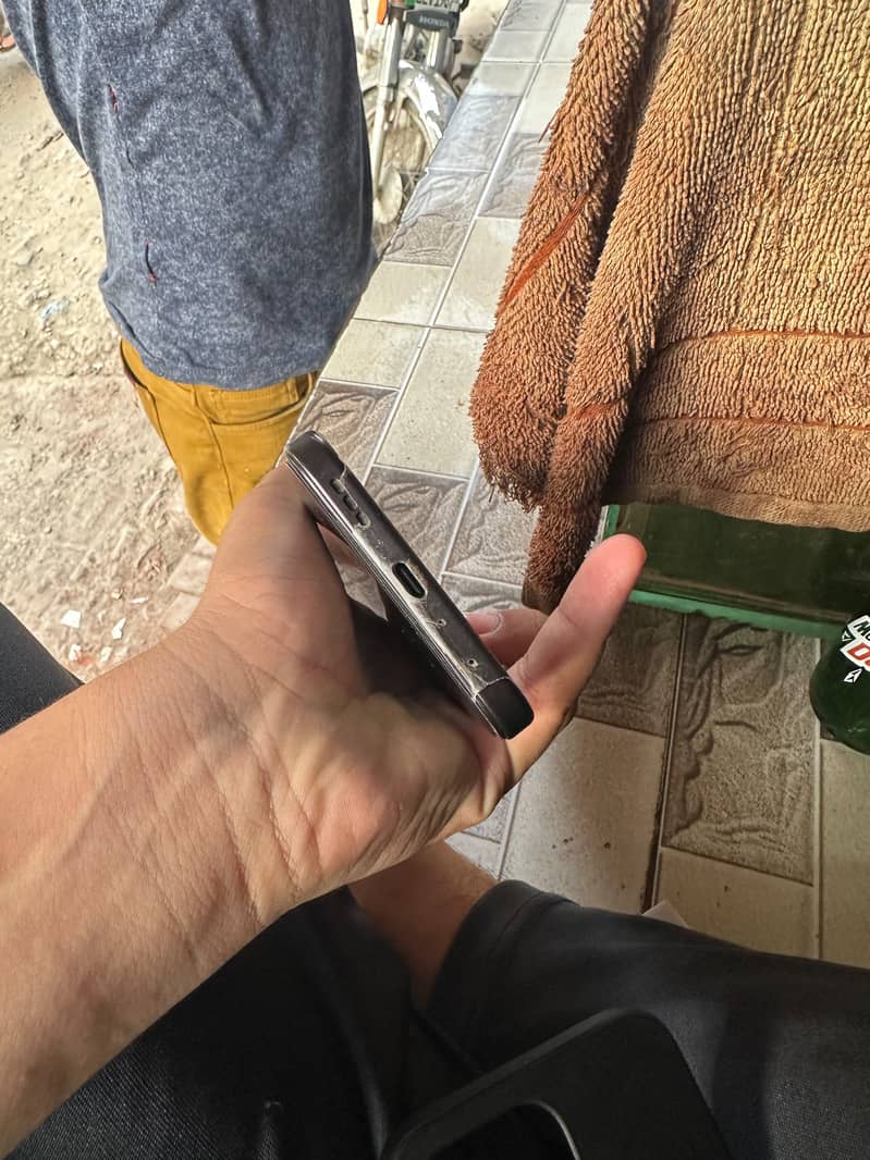 Oppo A6s 1