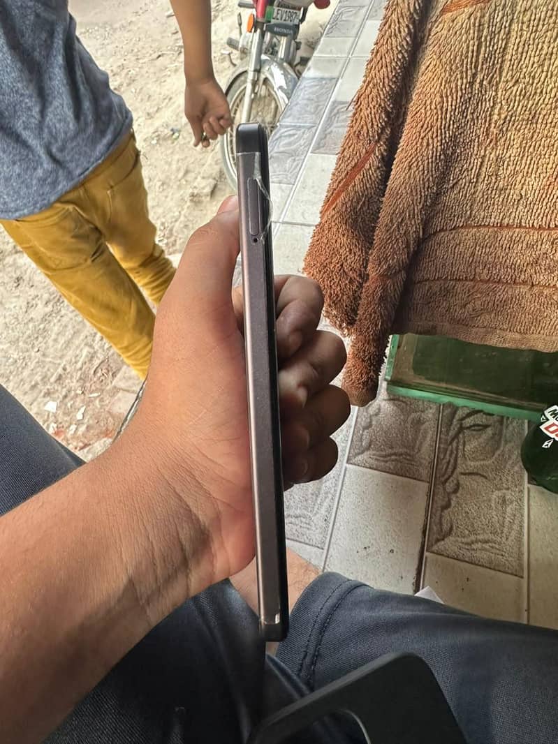 Oppo A6s 5