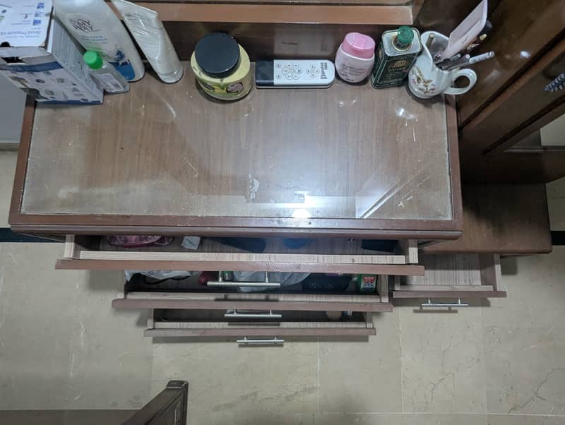 Dressing Table with Double Mirrors & Drawers 3