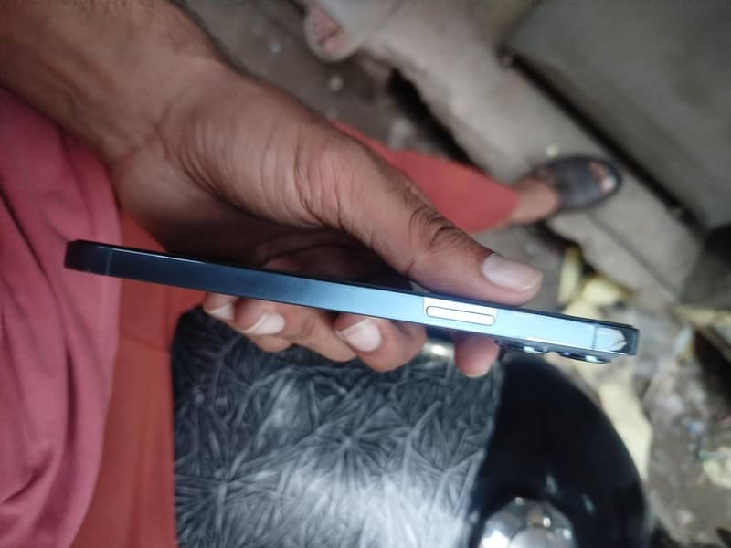 Apple iPhone 13 Pro Max 5