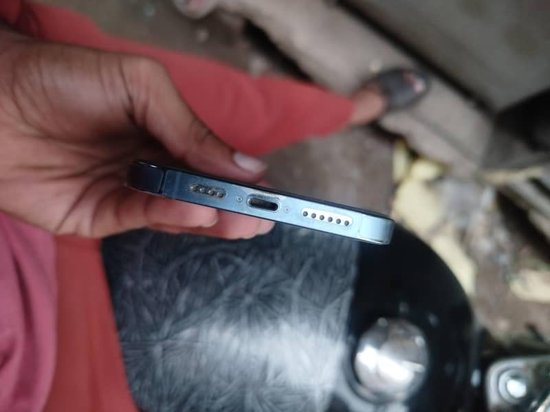 Apple iPhone 13 Pro Max 6