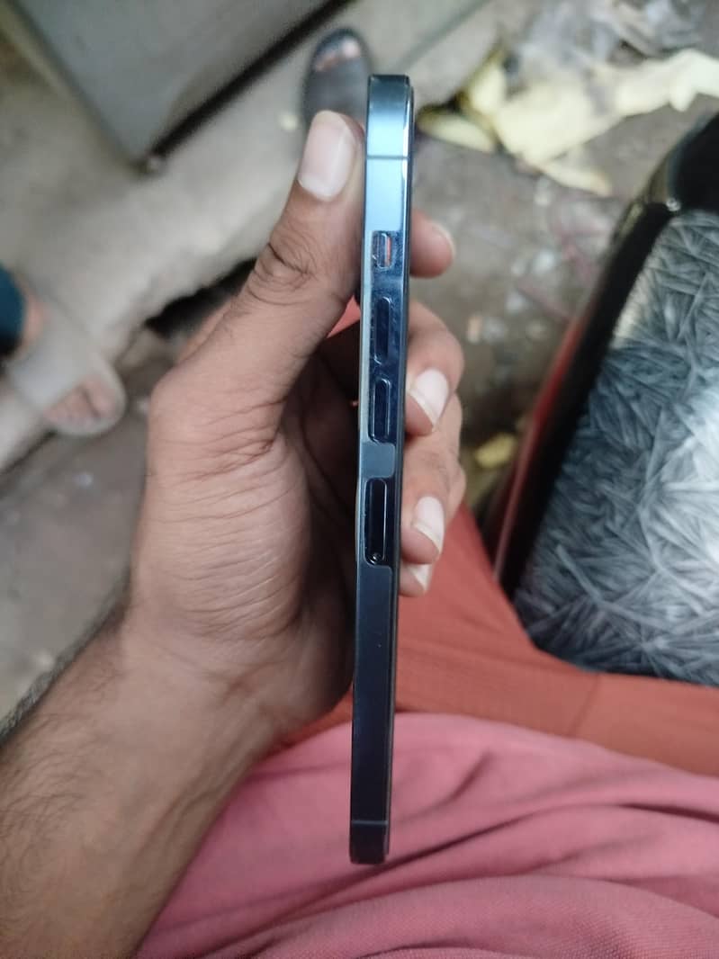 Apple iPhone 13 Pro Max 7