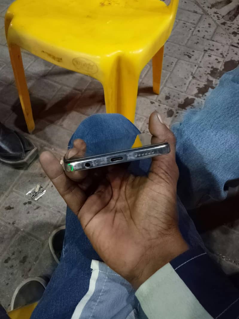 Tecno SPARK 30 Pro 2