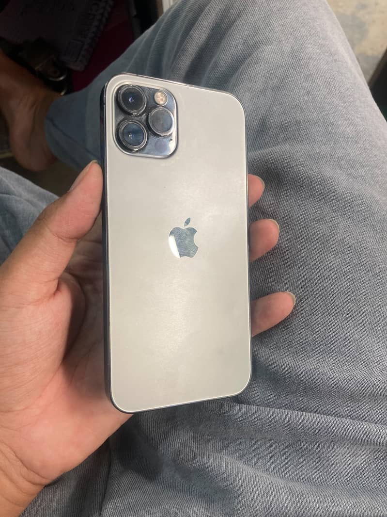 Apple iPhone 12 Pro 0