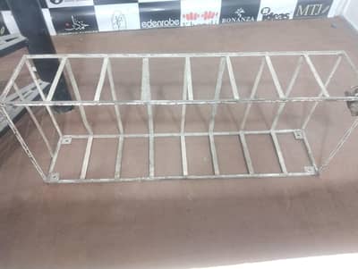 lohay ka rack ha waight almost 15 kg