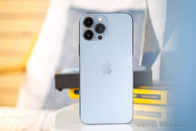 Apple iPhone 13 Pro Max 1